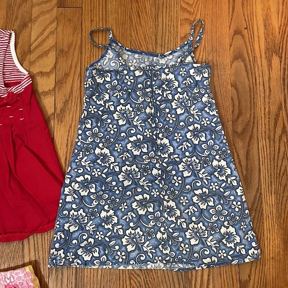 Lot of 2 Summer Dresses Red Blue Floral girl’s size 6 - Picture 6 of 7
